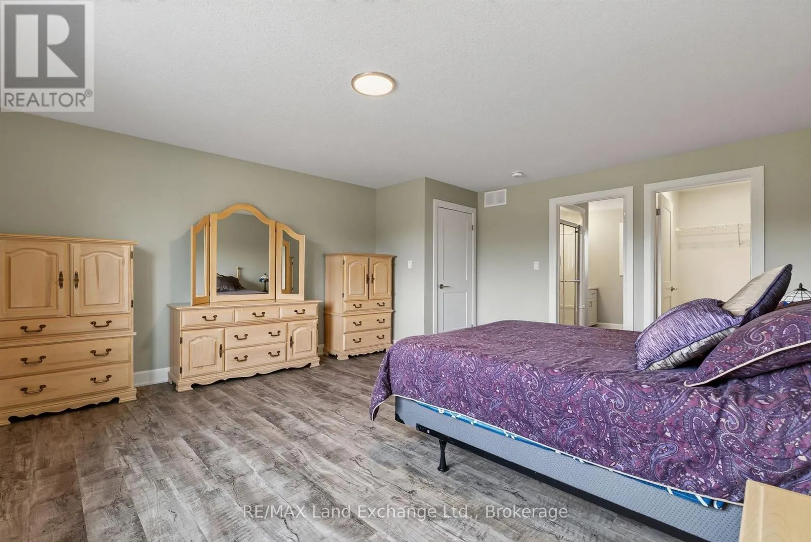 UNIT 2 - 8 GOLF LINKS ROAD #Unit 2