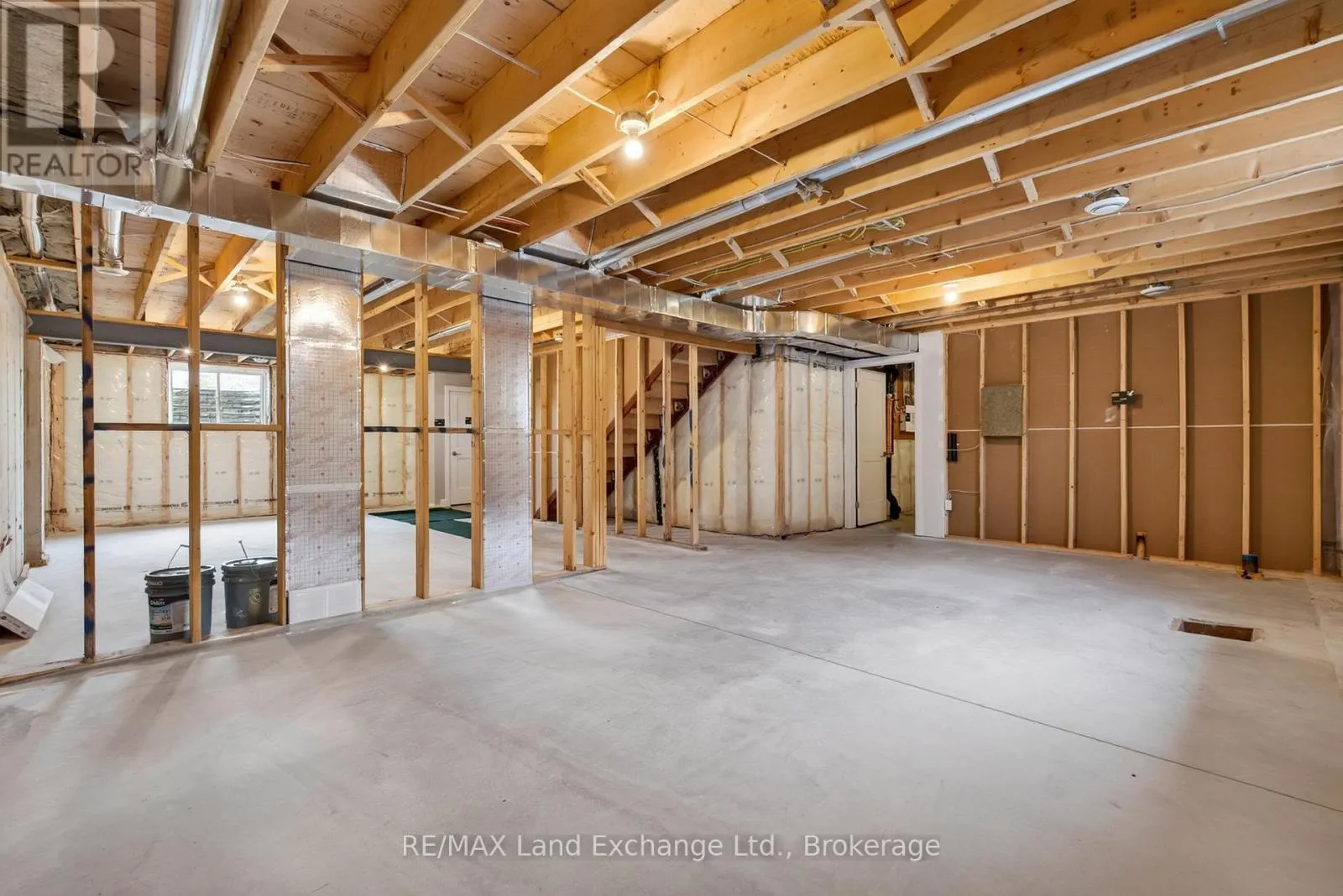 UNIT 2 - 8 GOLF LINKS ROAD #Unit 2