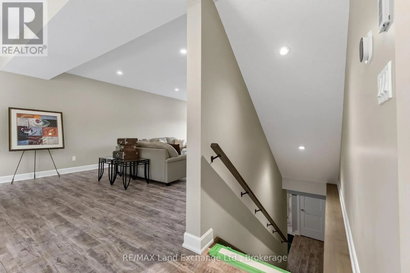UNIT 2 - 8 GOLF LINKS ROAD #Unit 2