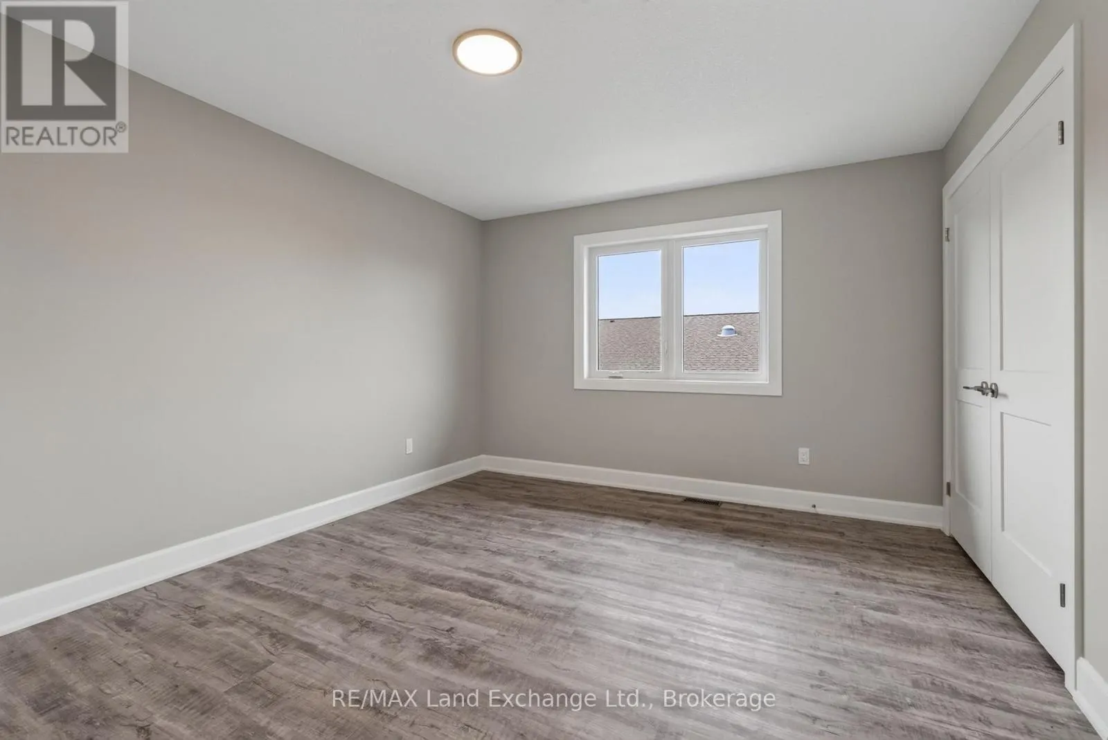 UNIT 2 - 8 GOLF LINKS ROAD #Unit 2