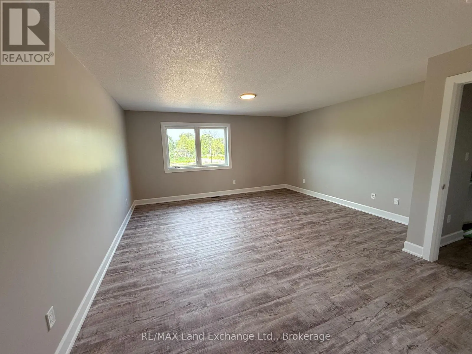 UNIT 3 - 8 GOLF LINKS ROAD #Unit 3