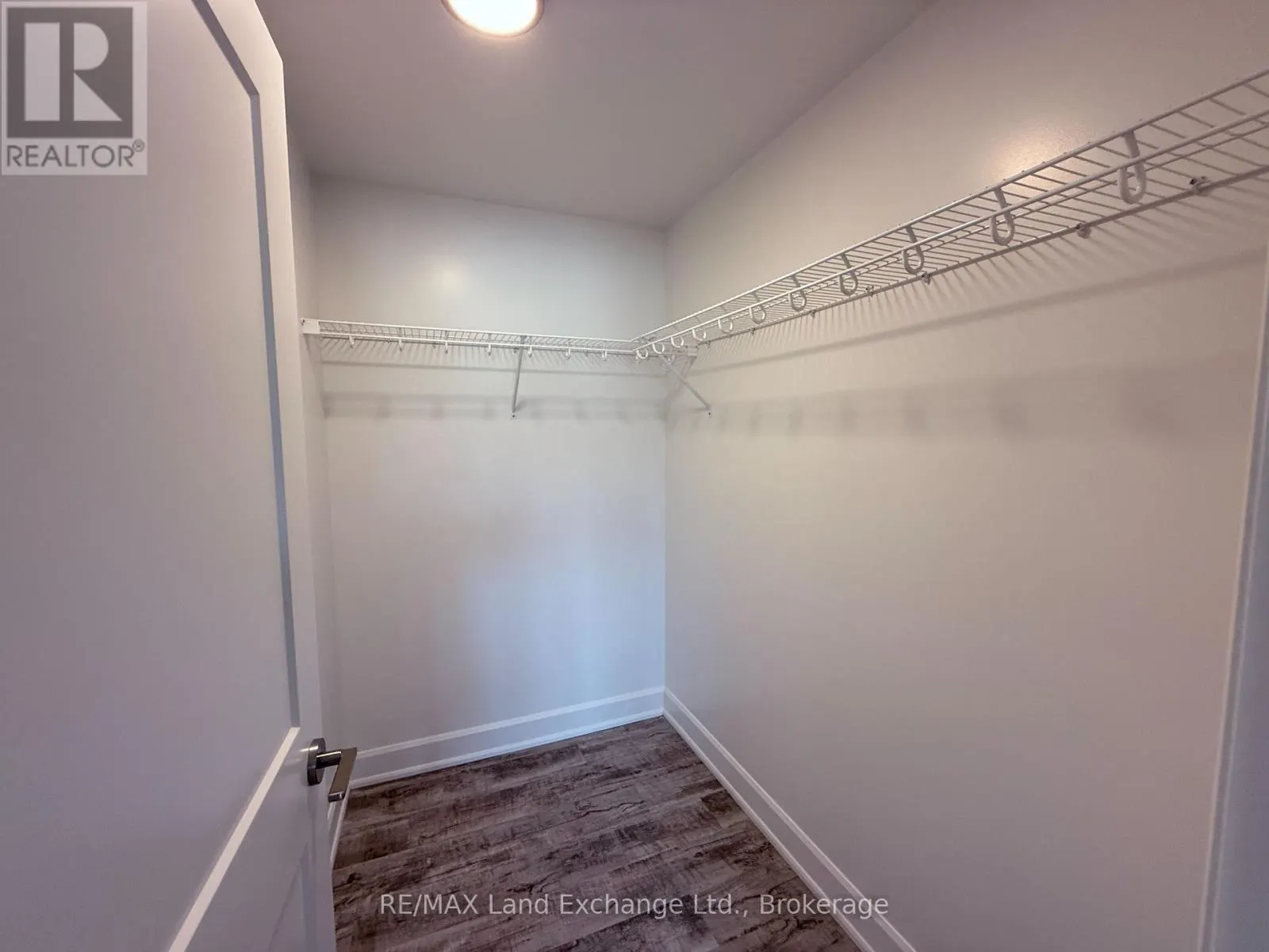 UNIT 3 - 8 GOLF LINKS ROAD #Unit 3