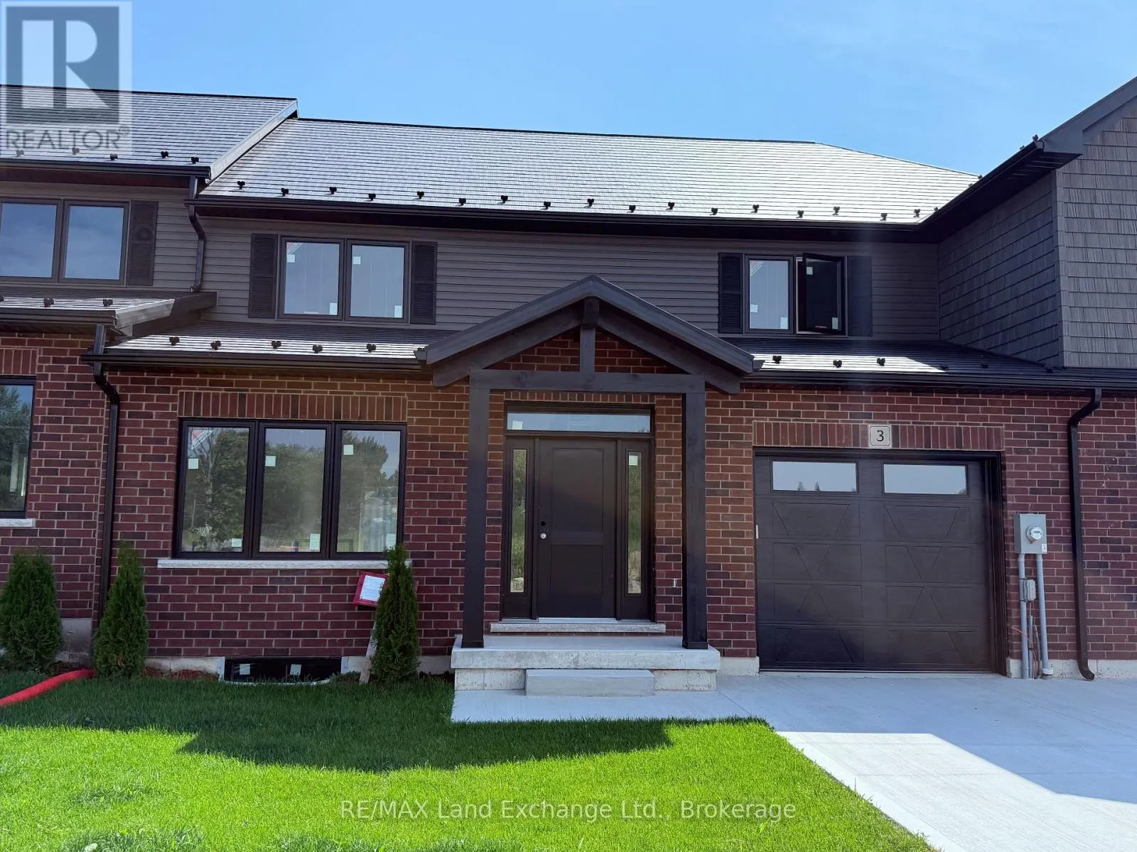 UNIT 3 - 8 GOLF LINKS ROAD #Unit 3
