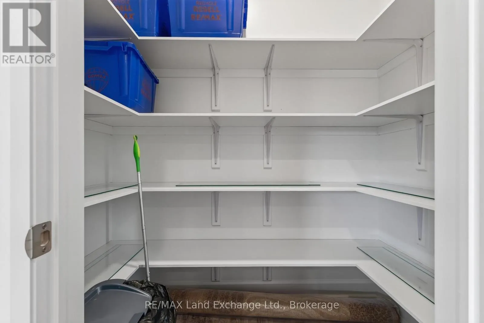 UNIT 4 - 8 GOLF LINKS ROAD #Unit 4