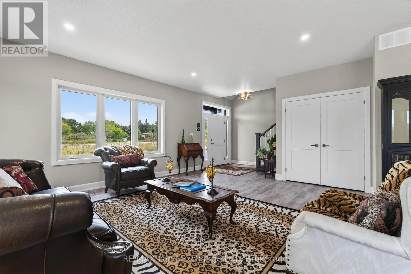 UNIT 4 - 8 GOLF LINKS ROAD #Unit 4