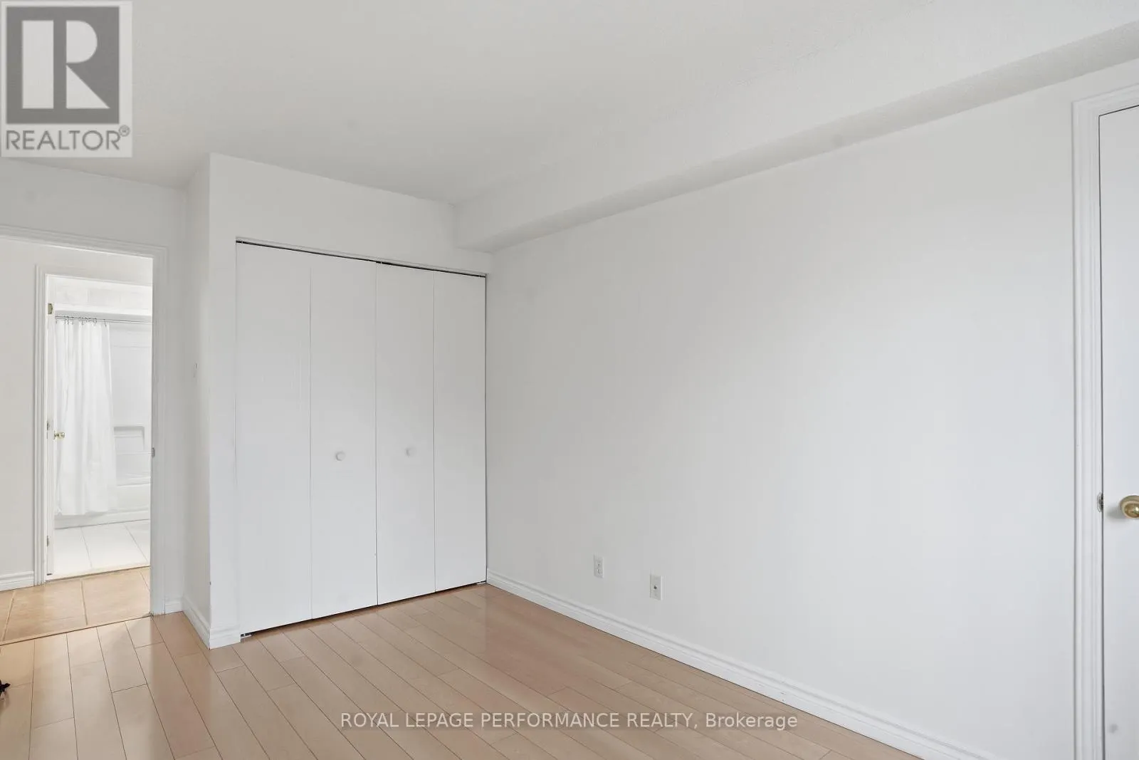 122 - 1101 CLEMENT STREET