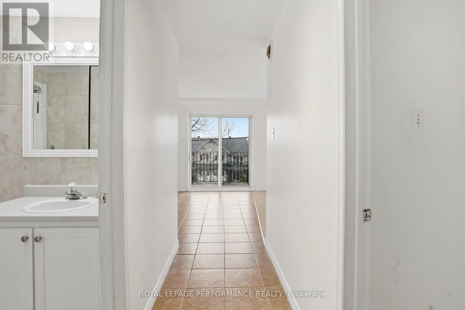 122 - 1101 CLEMENT STREET