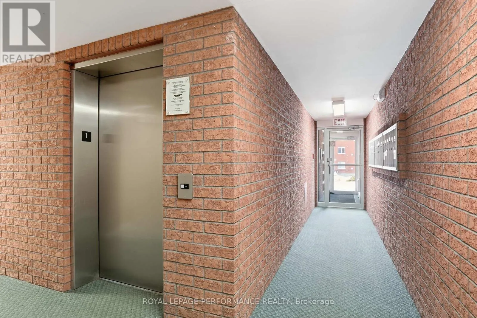 122 - 1101 CLEMENT STREET