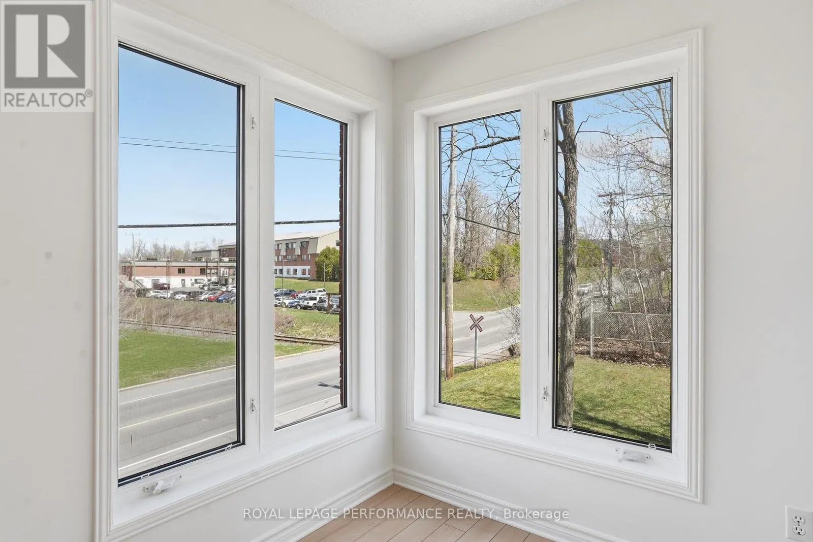 122 - 1101 CLEMENT STREET