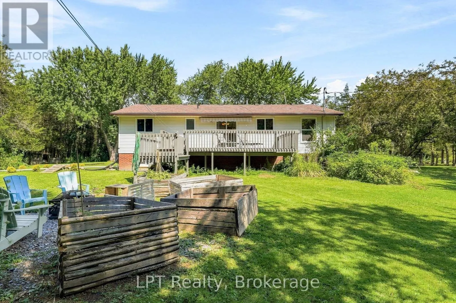 1207 COUNTY RD 9 STREET