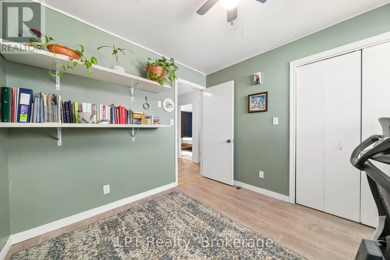 1207 COUNTY RD 9 STREET