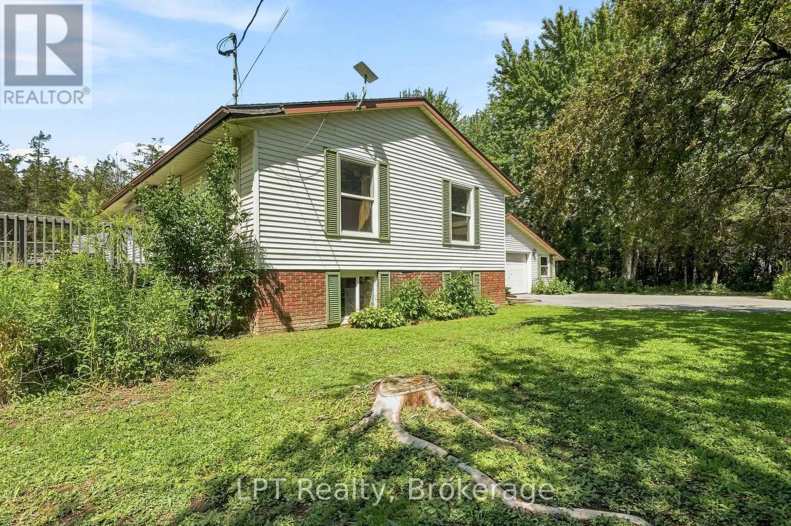 1207 COUNTY RD 9 STREET