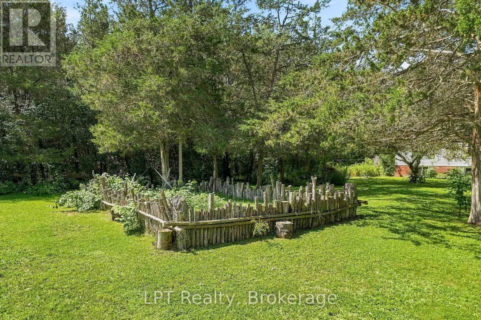 1207 COUNTY RD 9 STREET