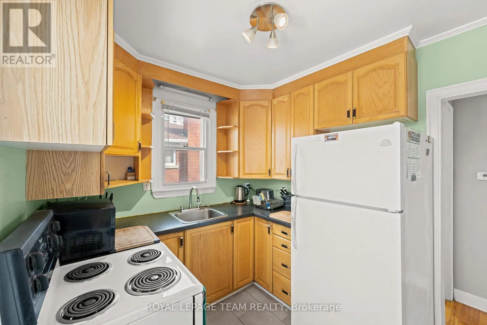 1123 SECORD AVENUE