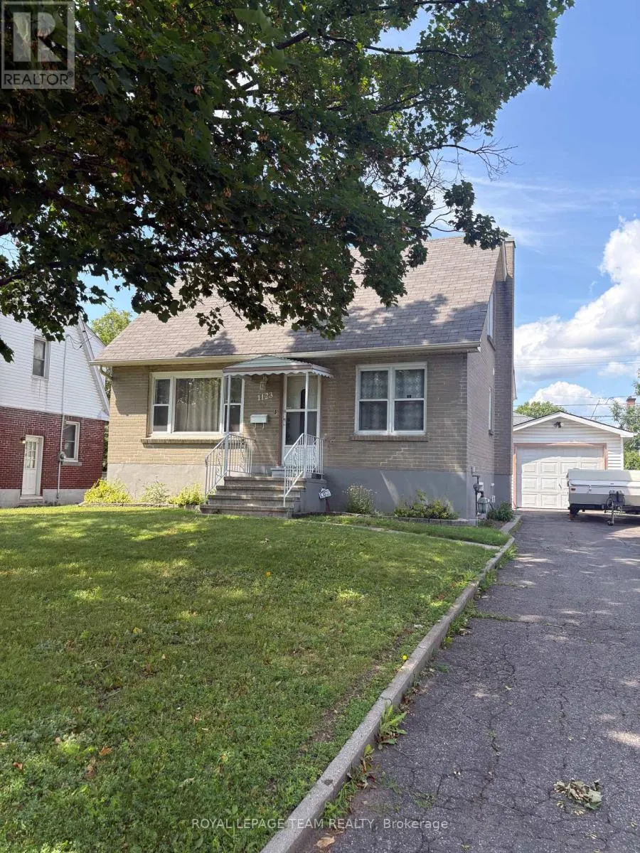 1123 SECORD AVENUE