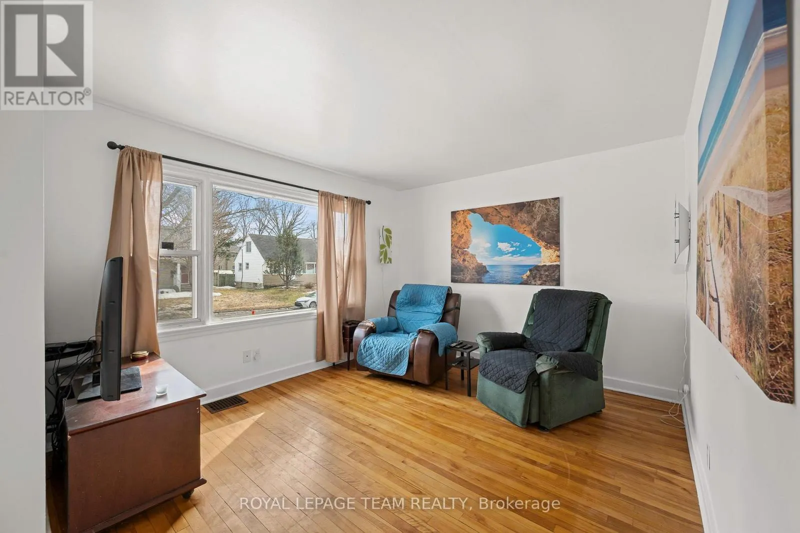 1123 SECORD AVENUE