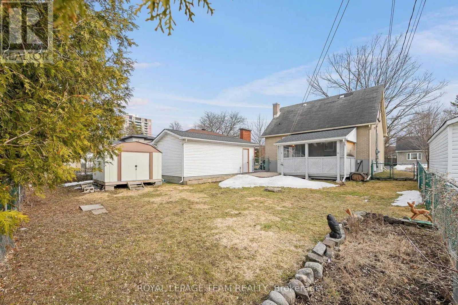 1123 SECORD AVENUE