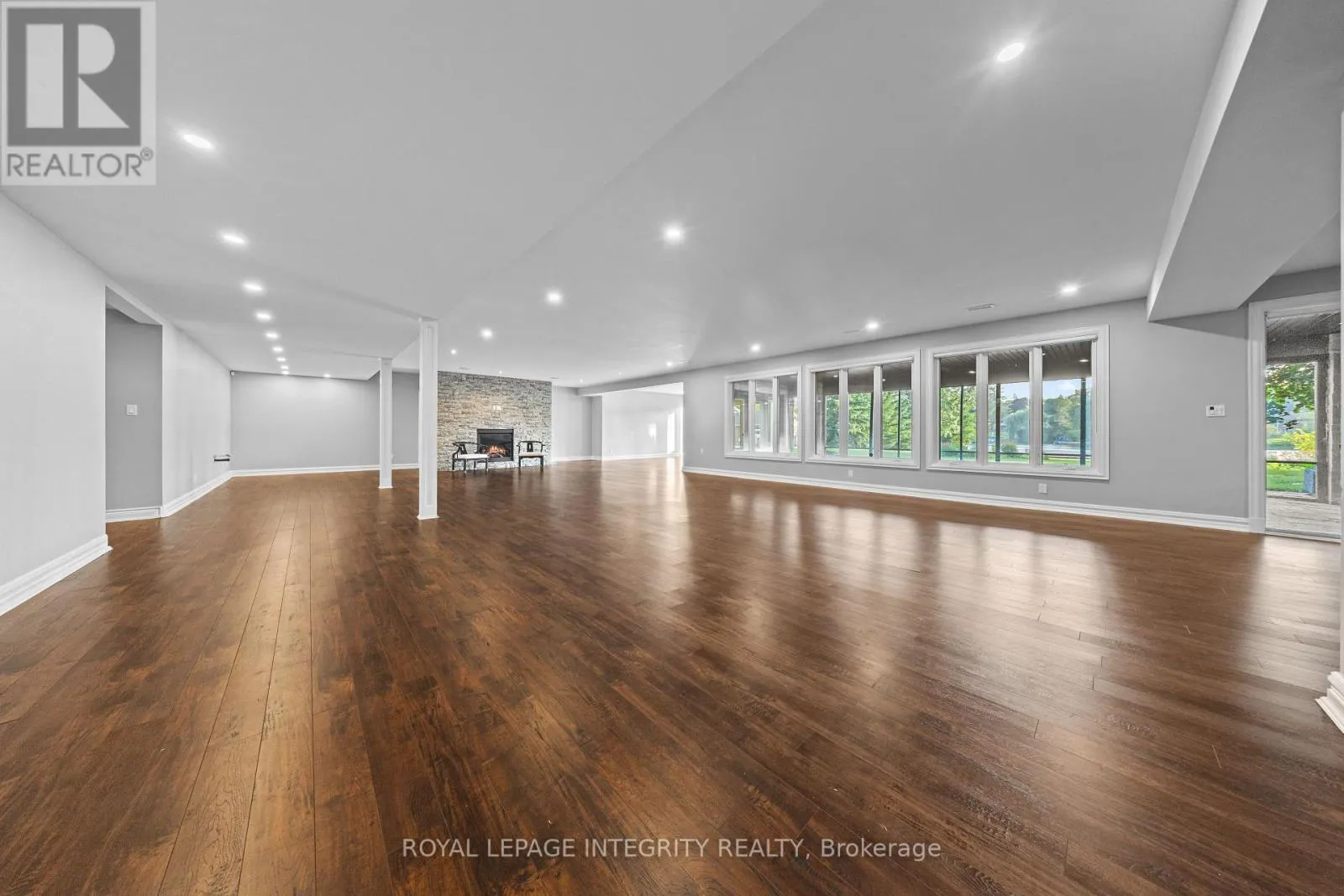 1180 RIVER ROAD