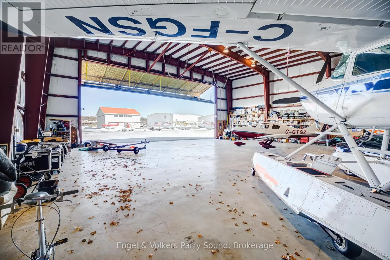 14 HANGAR ROAD