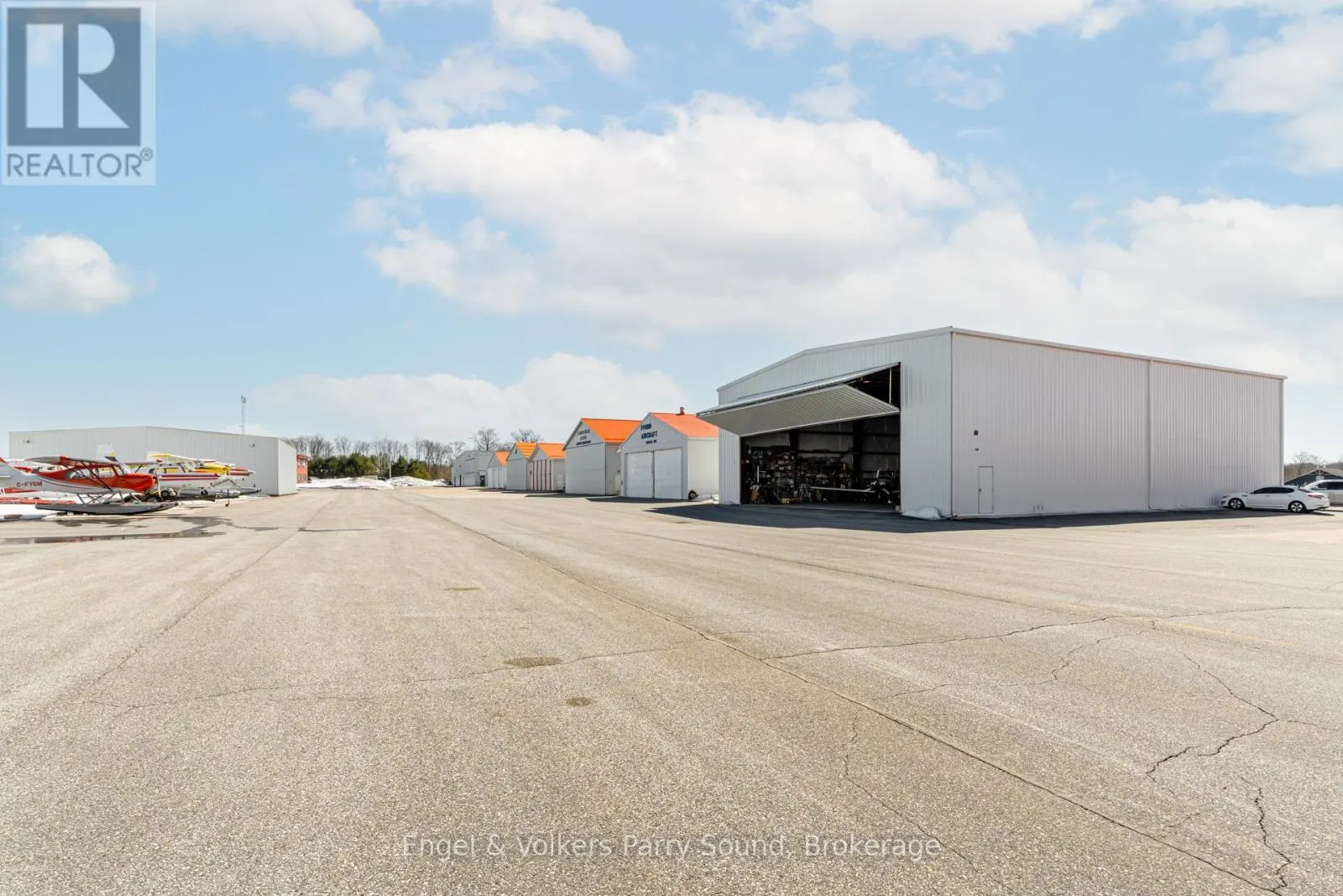 14 HANGAR ROAD