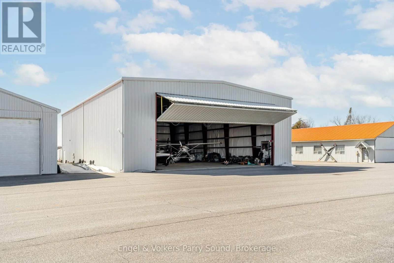 14 HANGAR ROAD