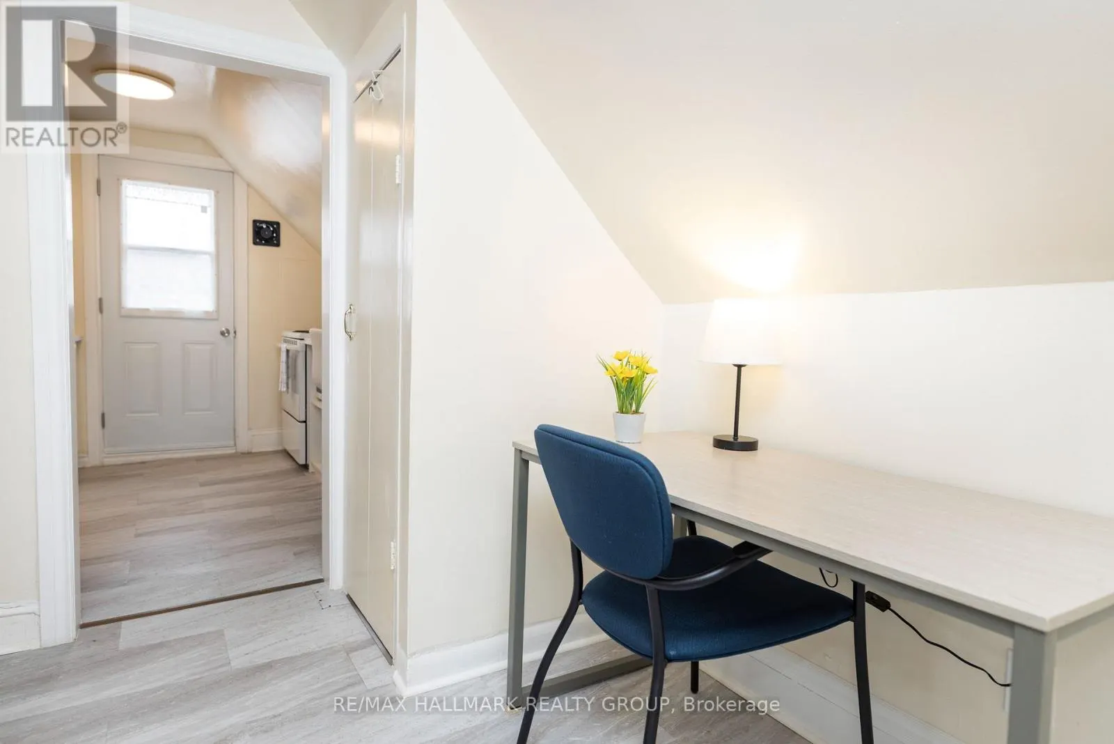 2 - 456 BRONSON AVENUE