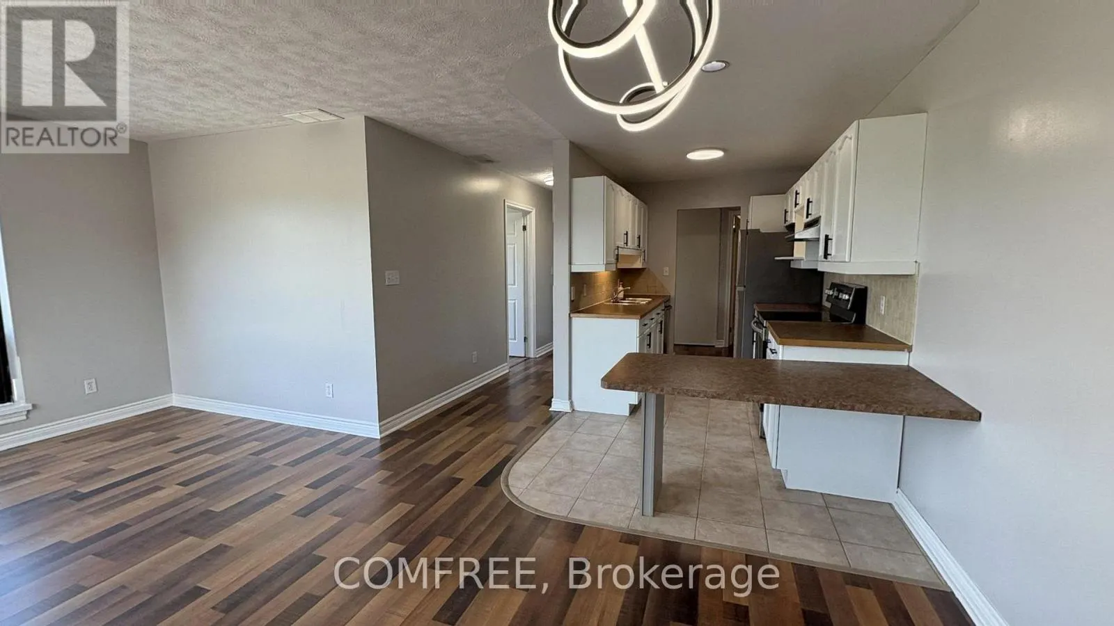 401 - 1717 2ND AVENUE E