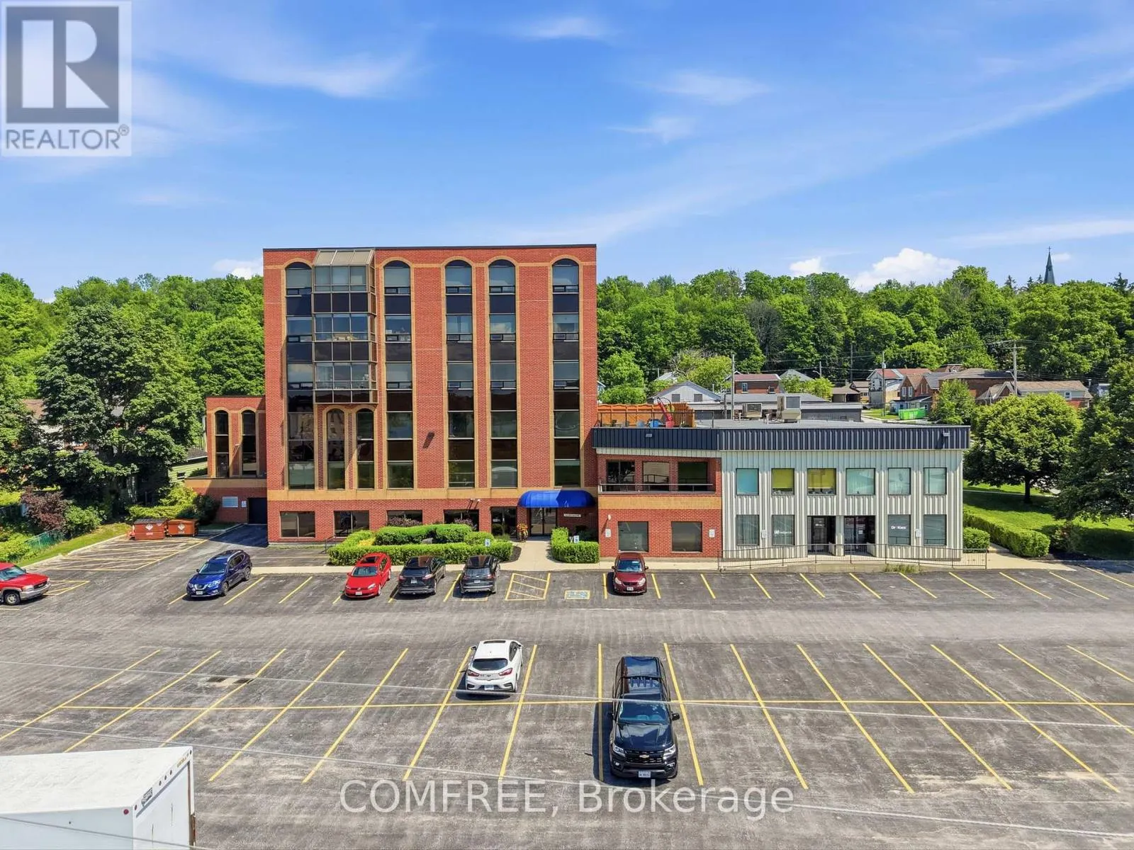 401 - 1717 2ND AVENUE E