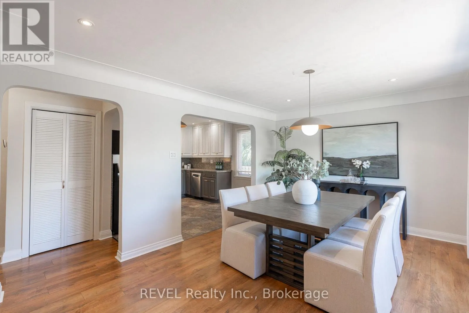 522 MISSISSAGUA ROAD