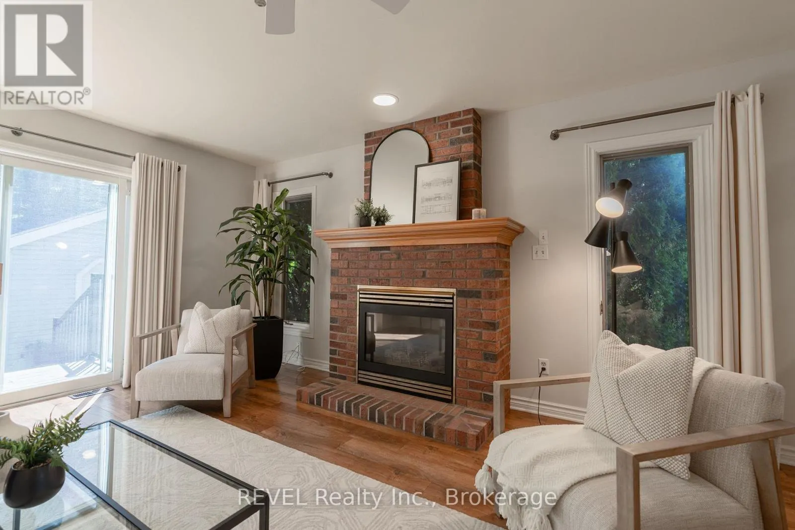 522 MISSISSAGUA ROAD