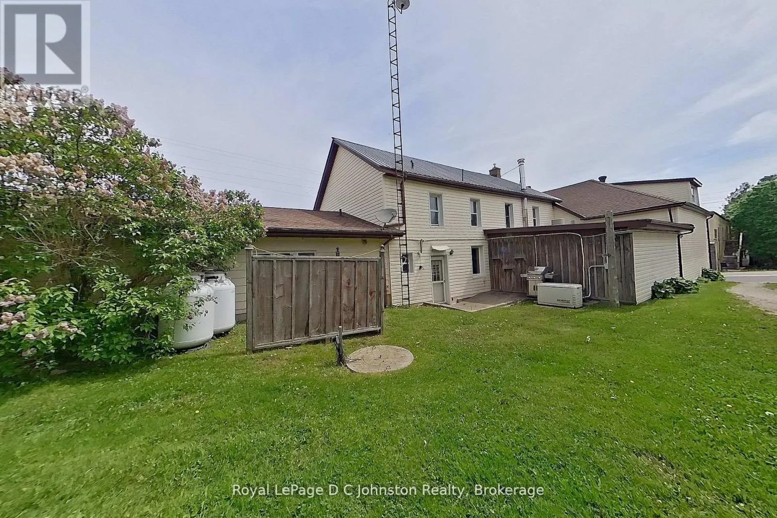 3643 21 HIGHWAY