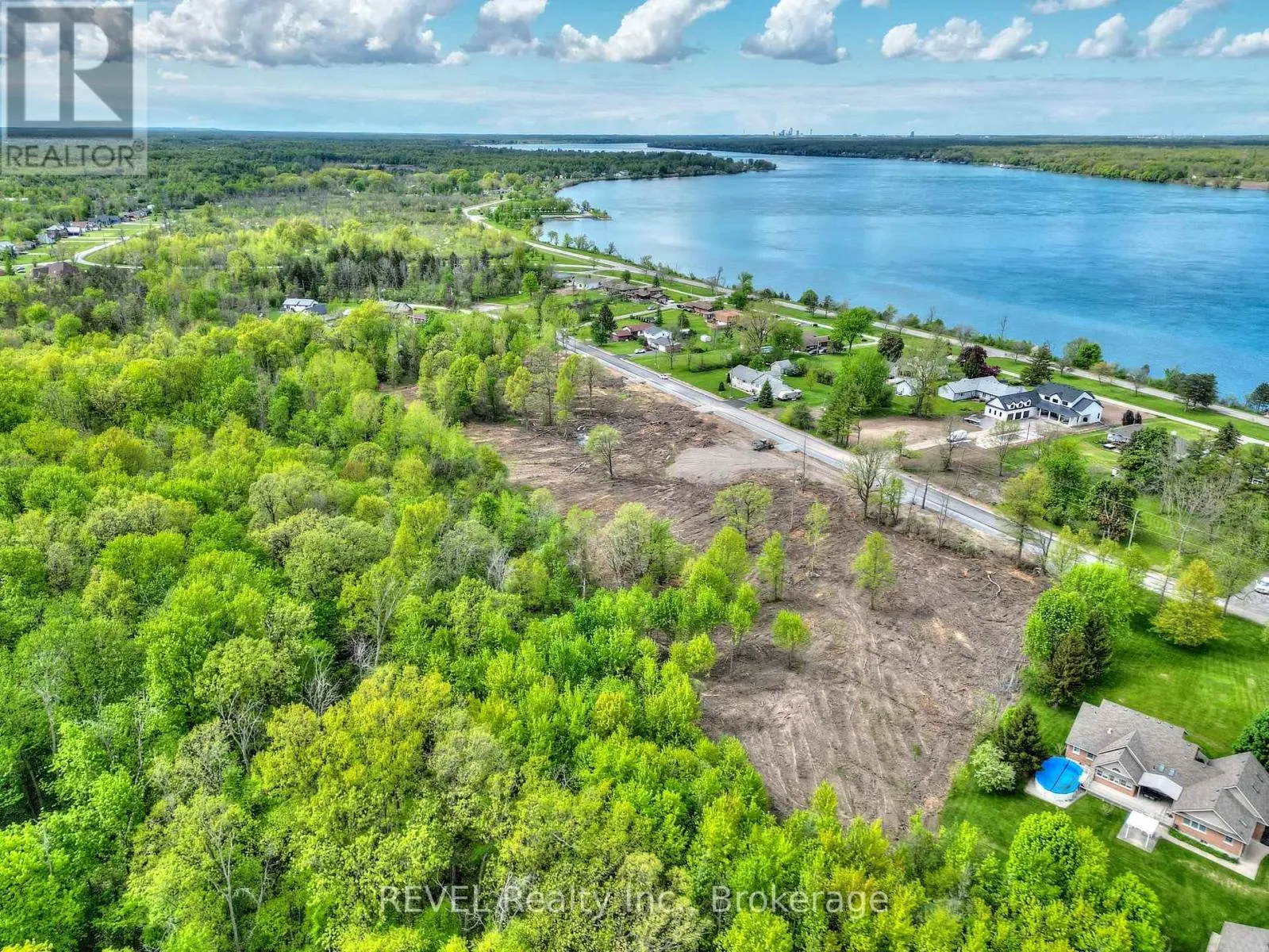 (LOT 5) 2136 HOUCK CRESCENT