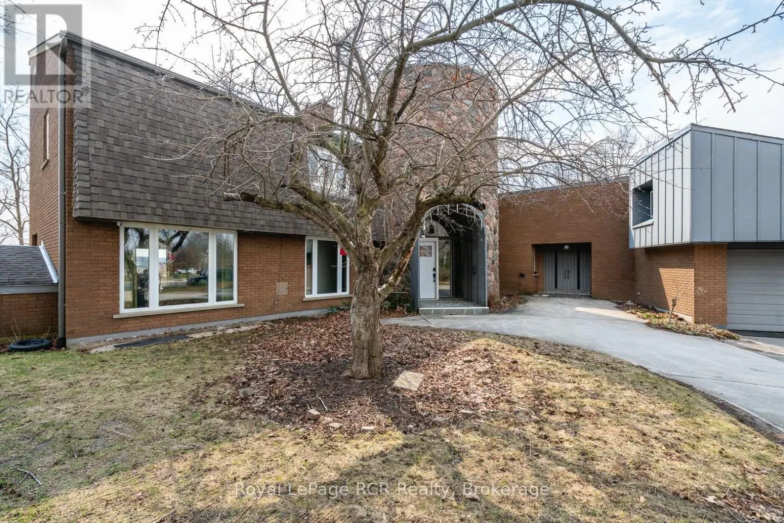 136 4TH AVENUE