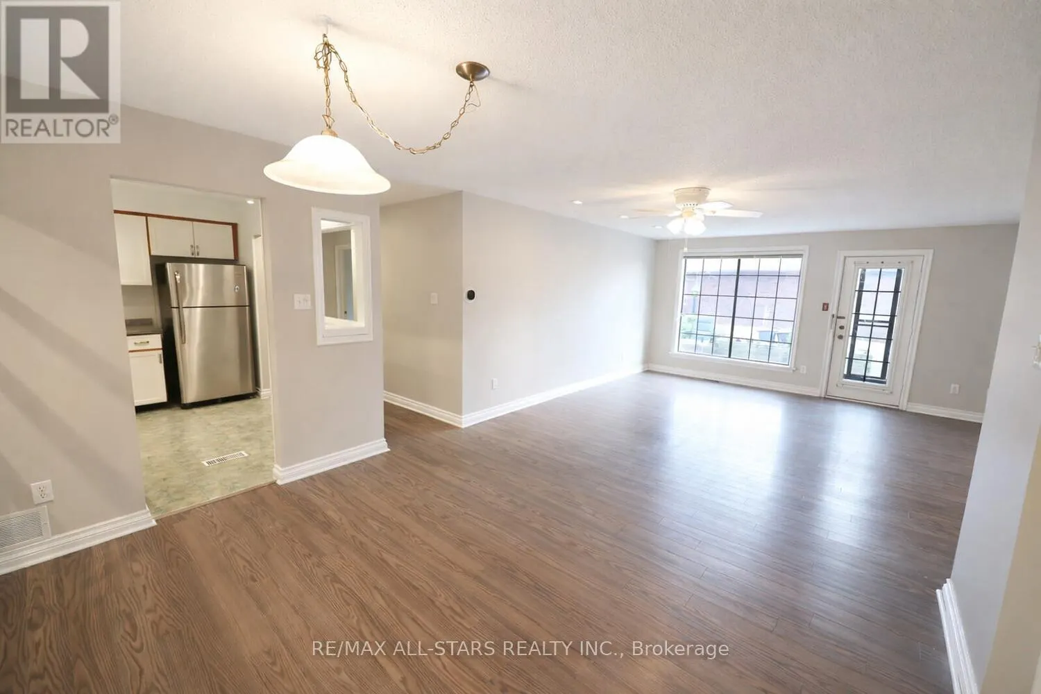602 - 200 EAST STREET S #602