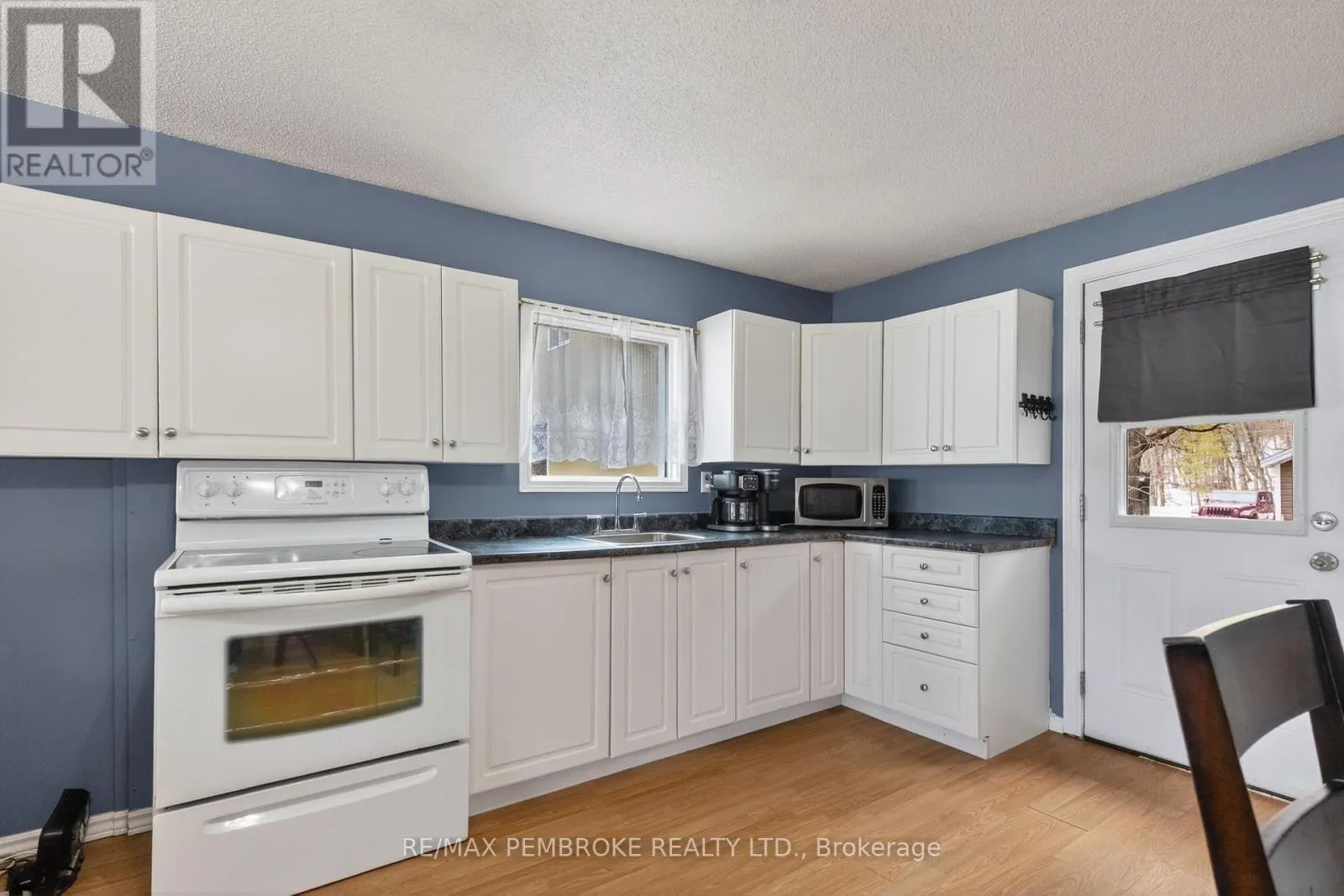 80 MACGREGOR BAY TRAIL