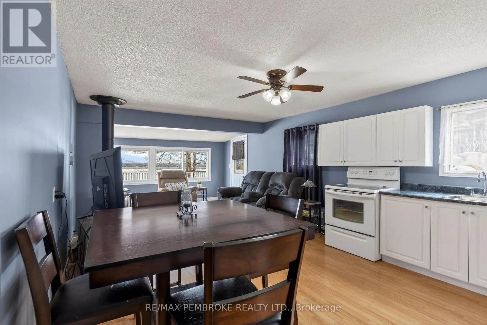 80 MACGREGOR BAY TRAIL