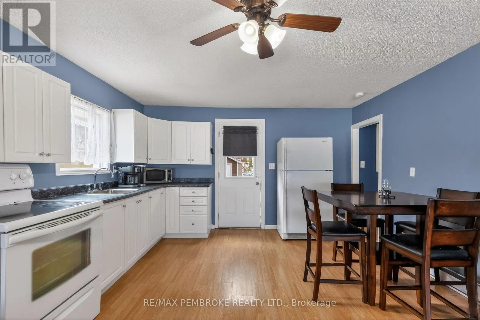 80 MACGREGOR BAY TRAIL