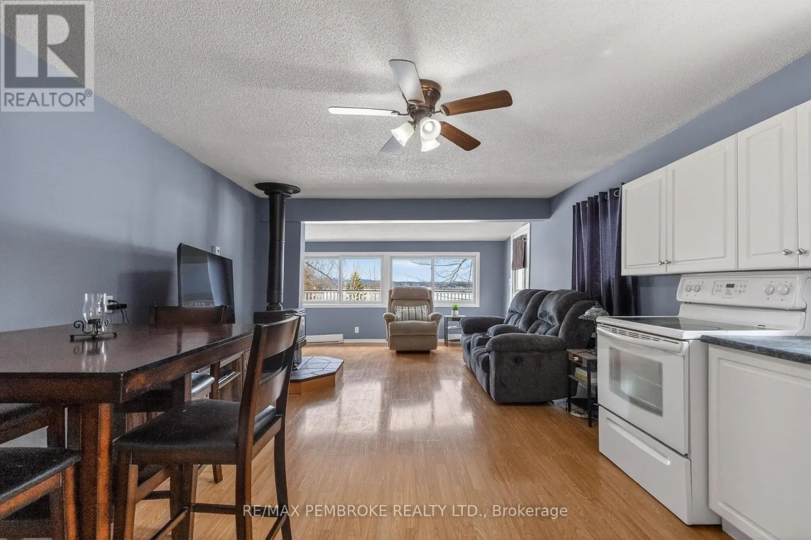 80 MACGREGOR BAY TRAIL