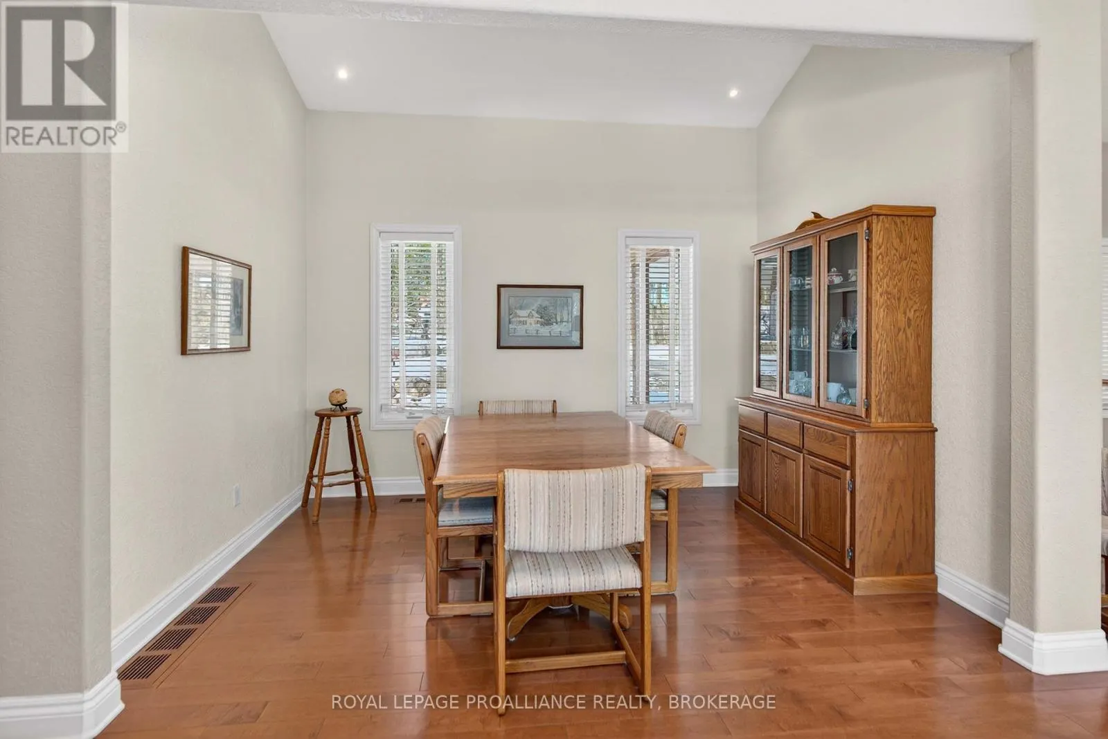 606 WHITES POINT ROAD