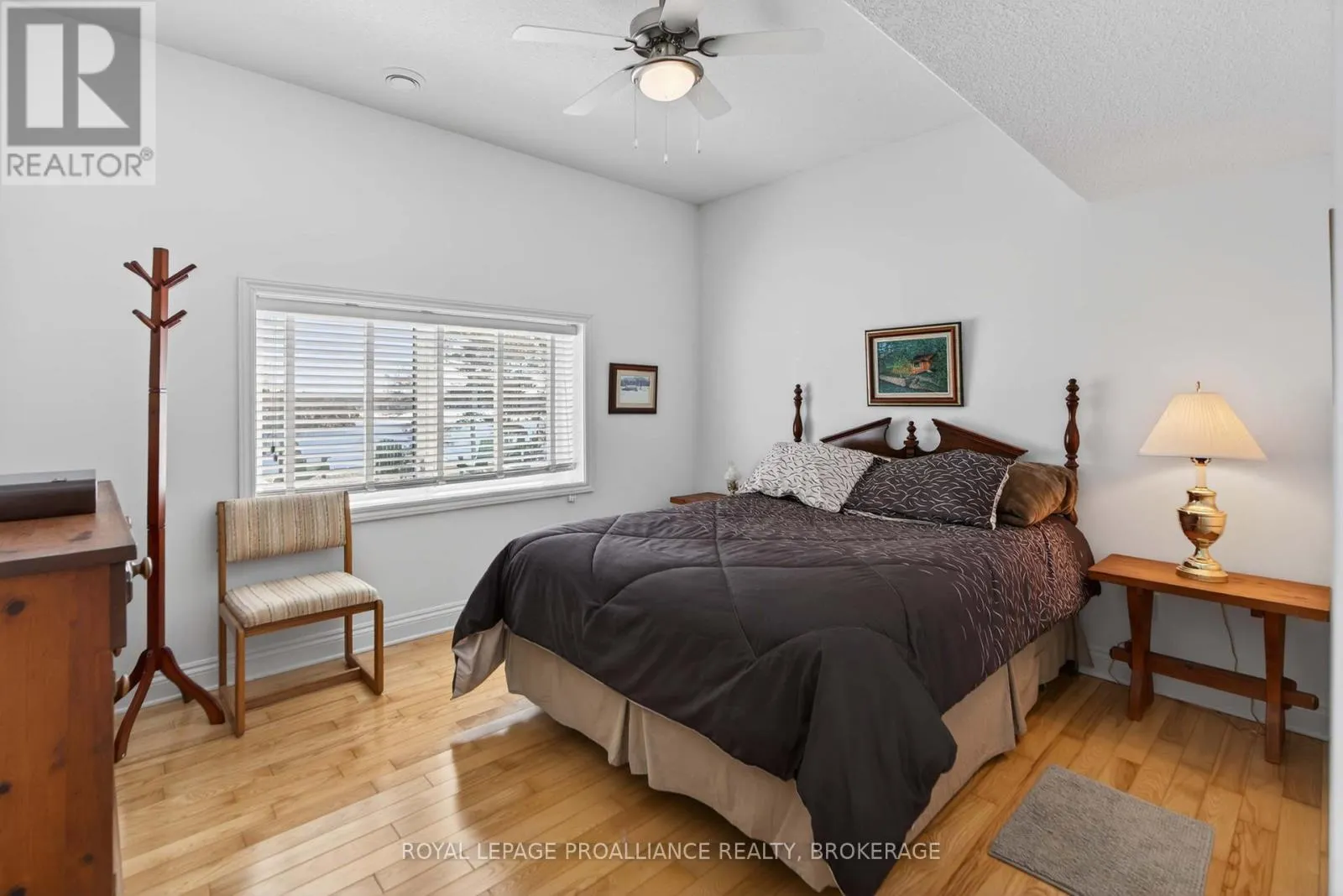 606 WHITES POINT ROAD
