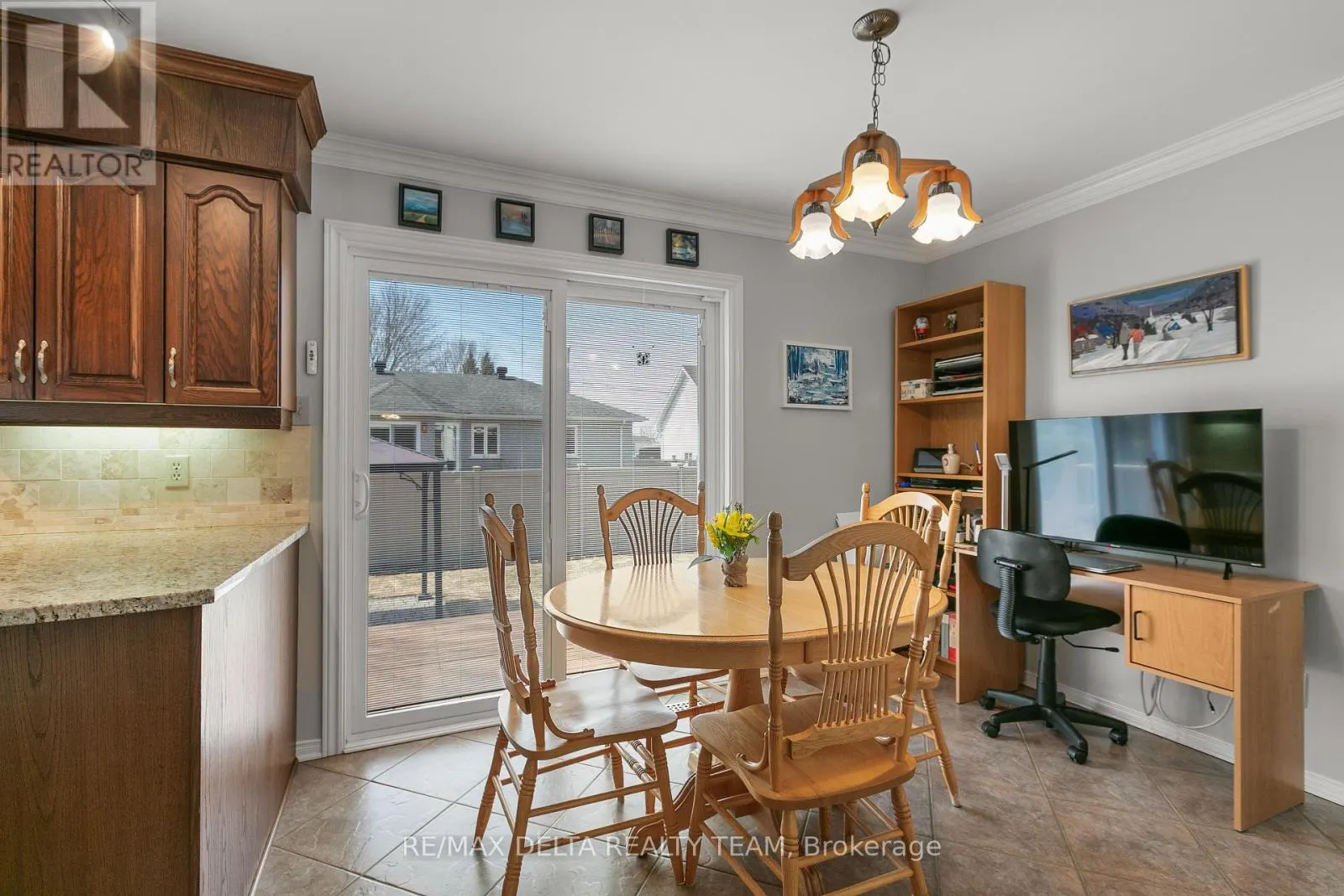 657 STE ANNE STREET