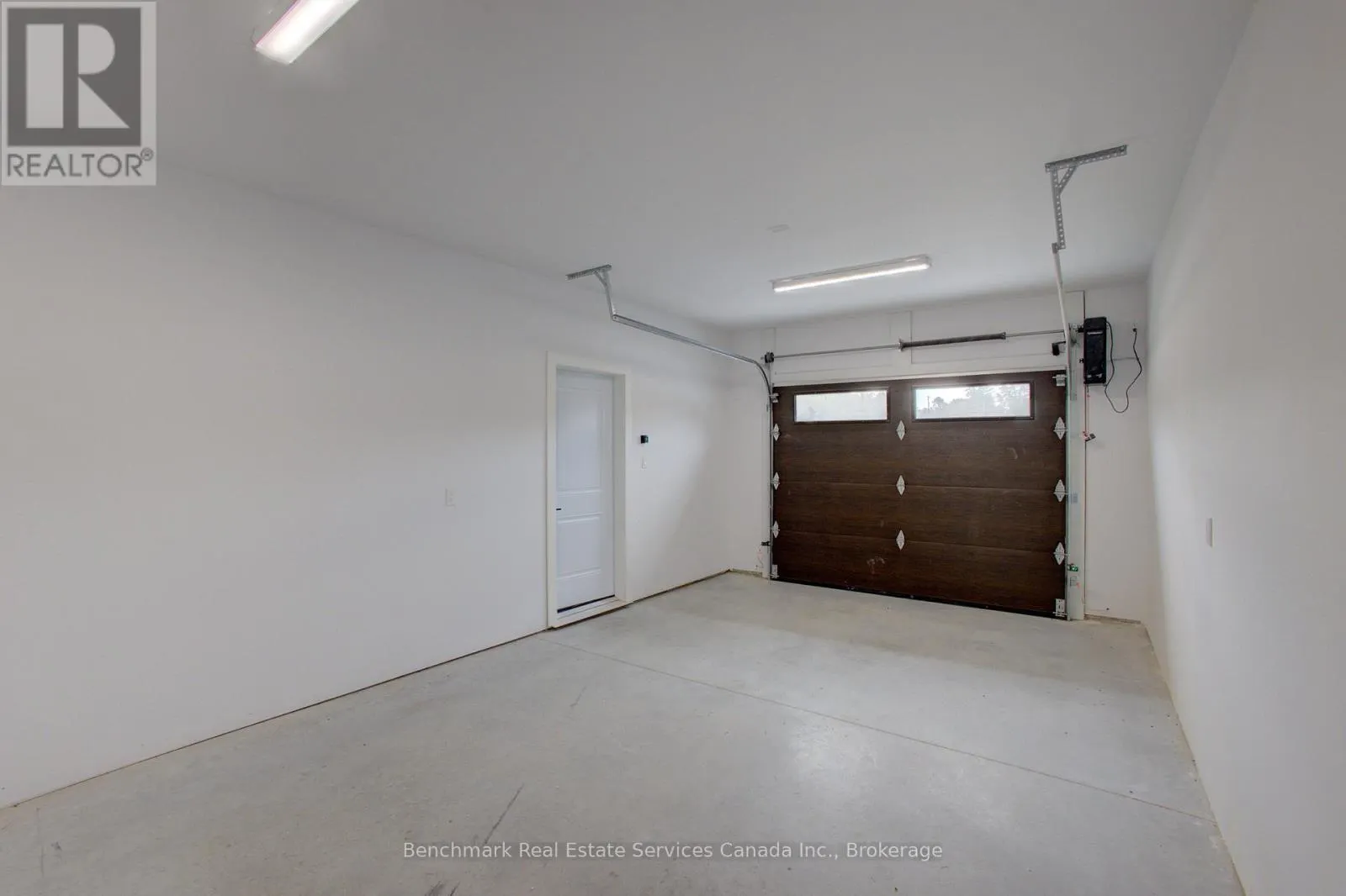 60 - 1182 QUEEN STREET #60