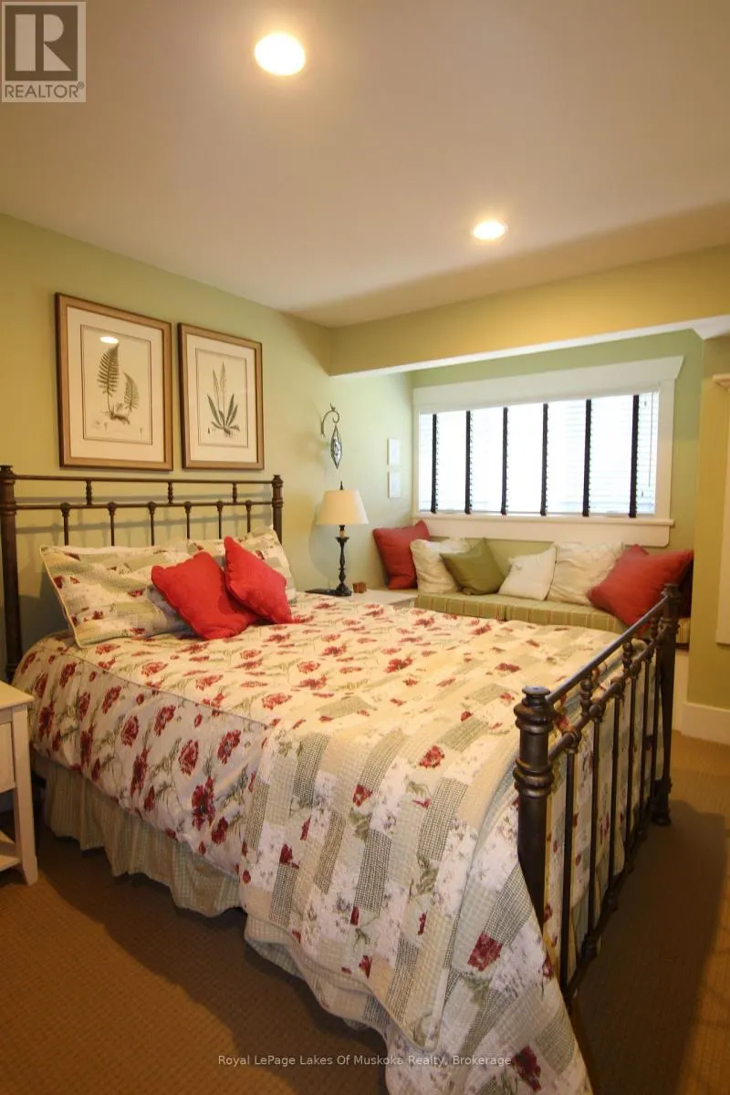 V  3, W 5 - 1020 BIRCH GLEN ROAD #V  3, W 5