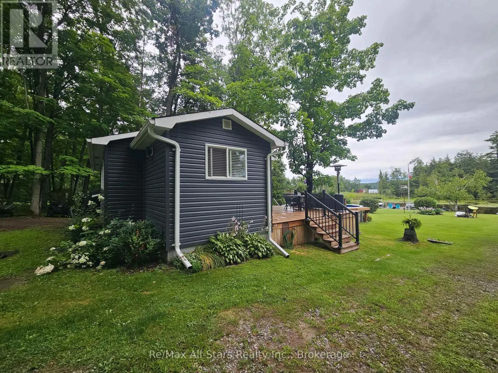 244 DEER BAY REACH ROAD S