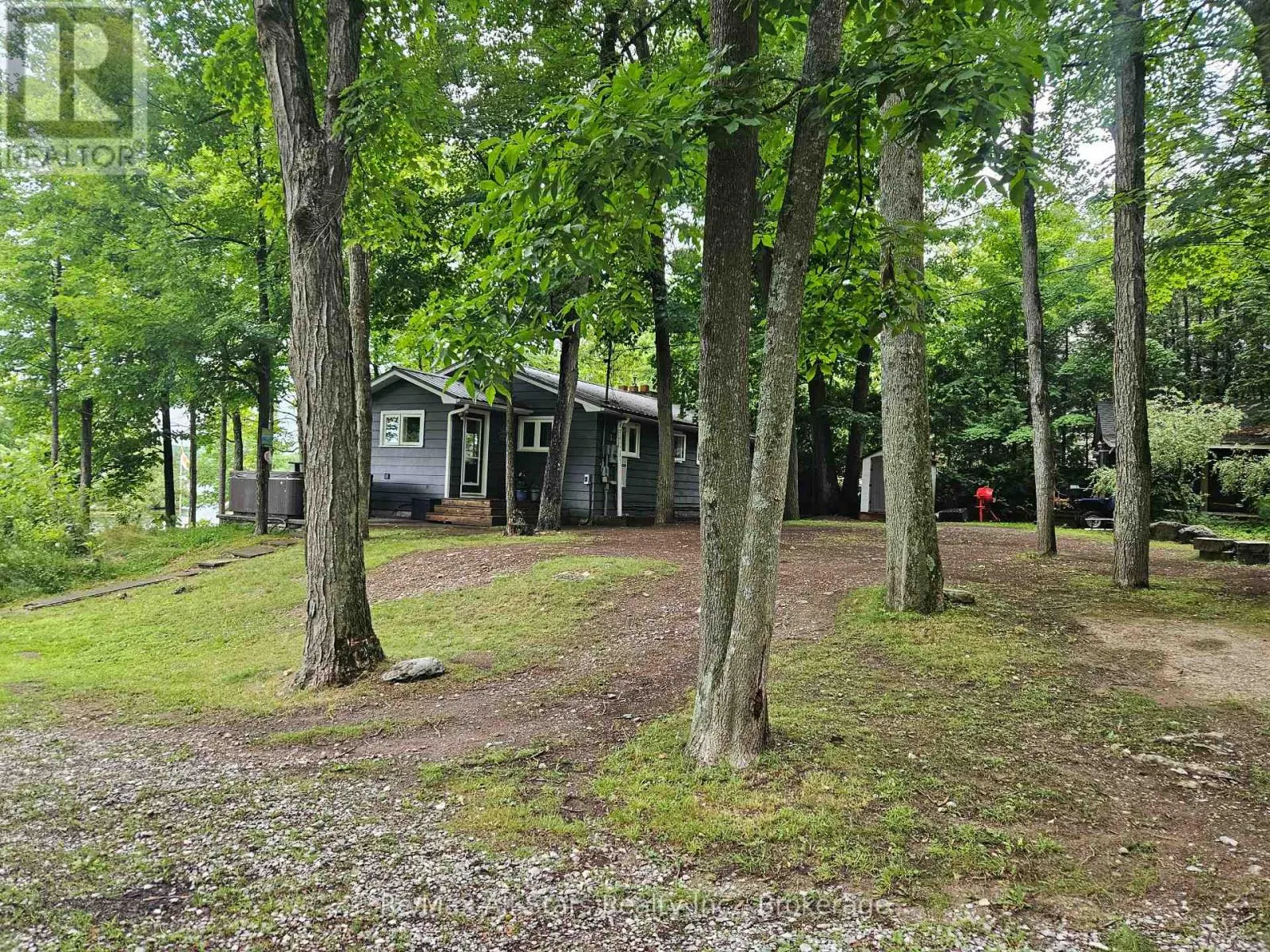 244 DEER BAY REACH ROAD S