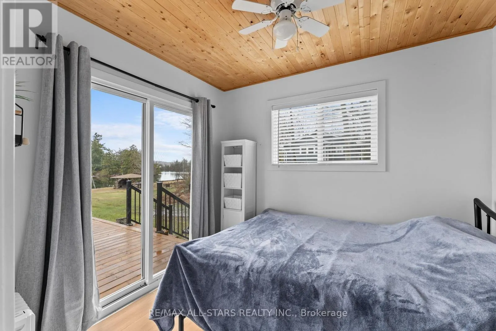 244 DEER BAY REACH ROAD S