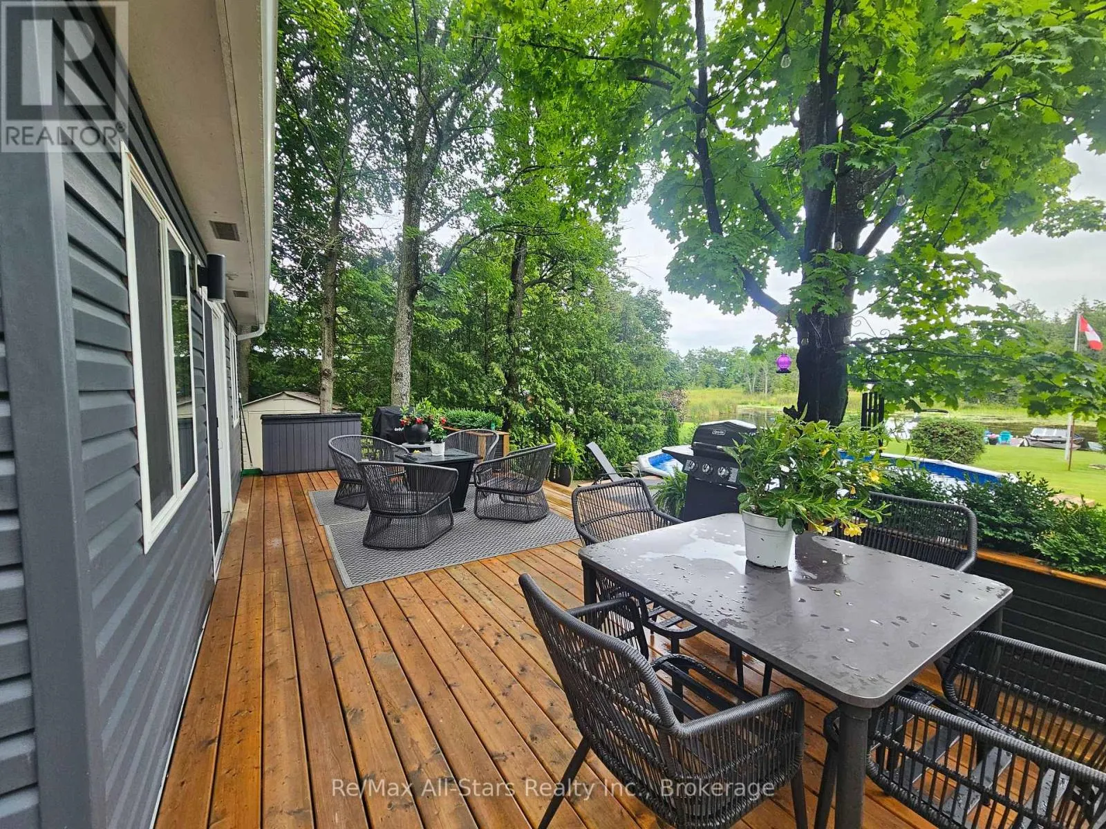 244 DEER BAY REACH ROAD S