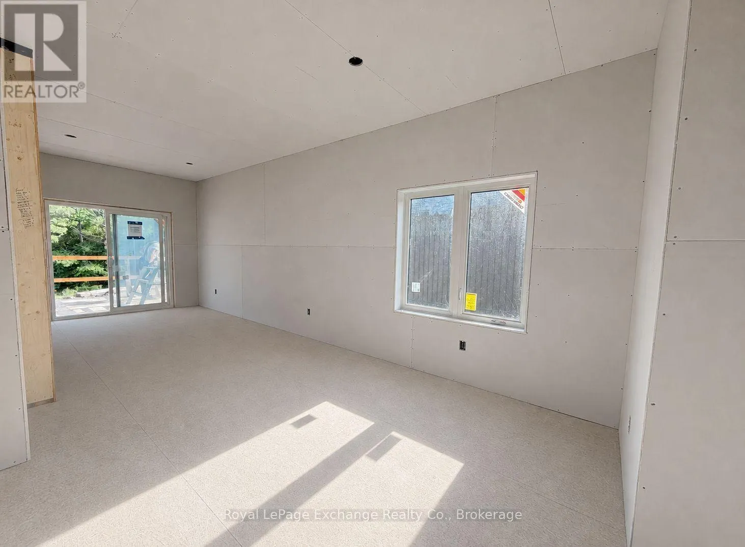 UNIT 1 - 321 ARNAUD STREET #Unit 1