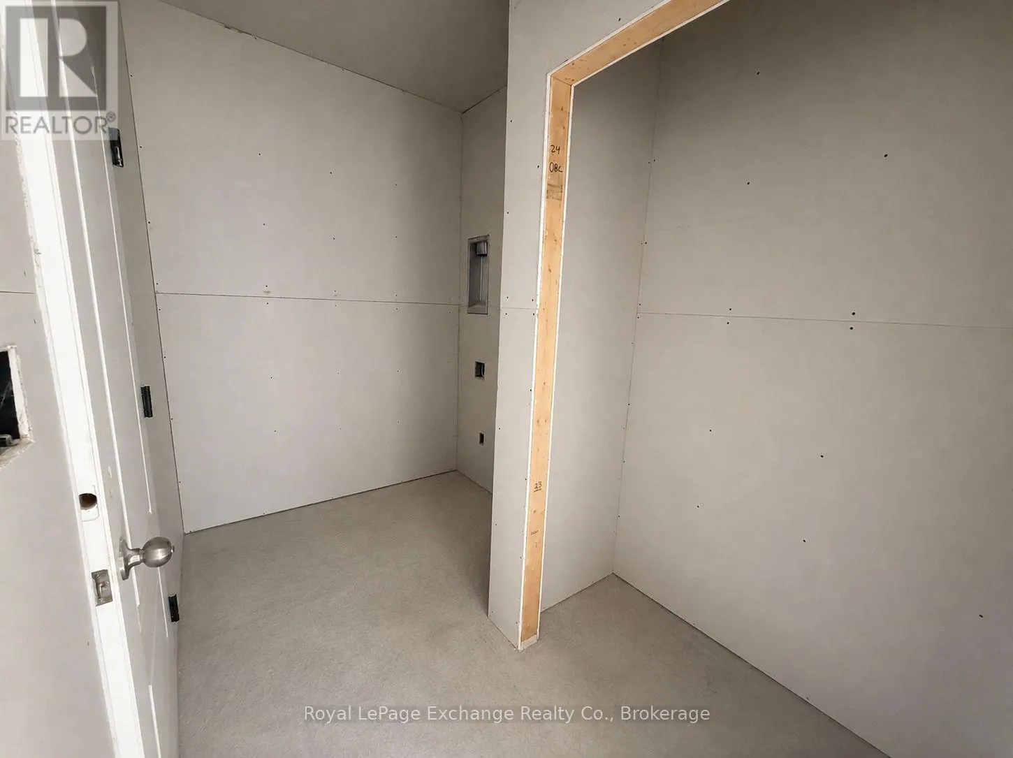 UNIT 1 - 321 ARNAUD STREET #Unit 1
