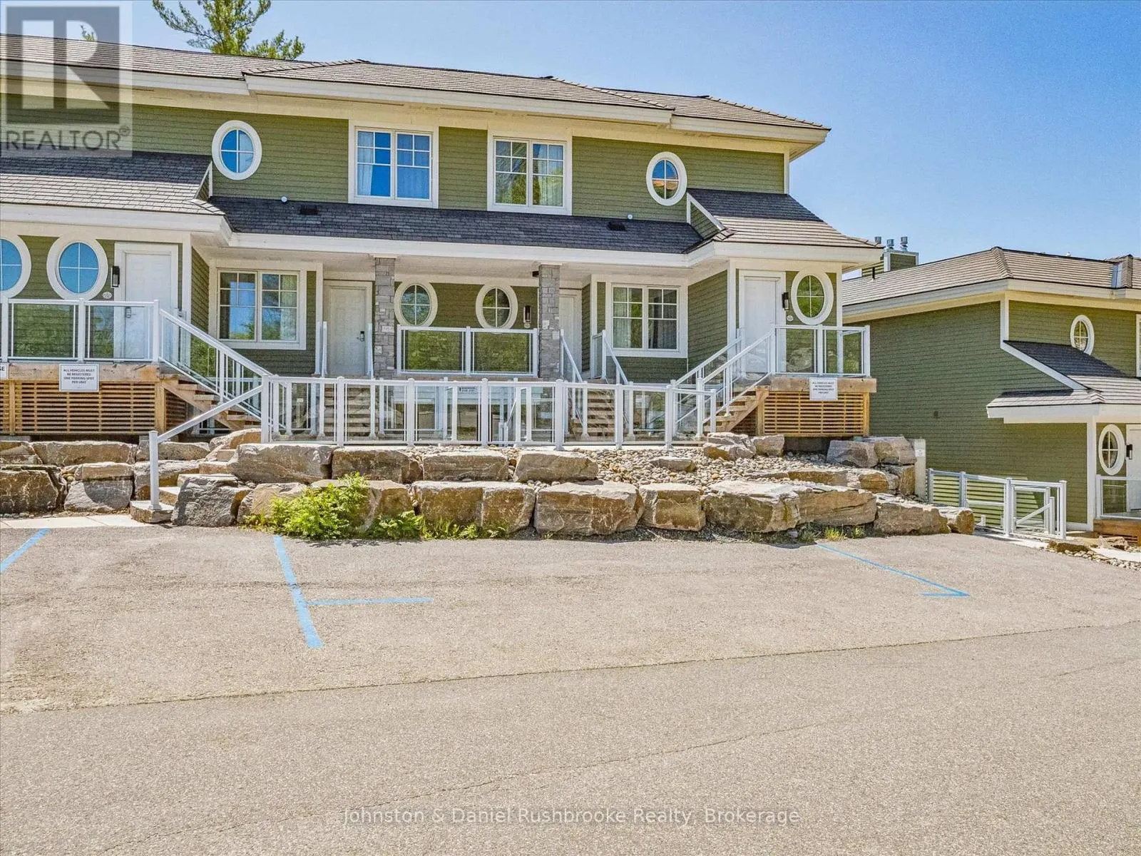 BTVE104 - 1869 MUSKOKA ROAD 118 W HIGHWAY #BTVE104